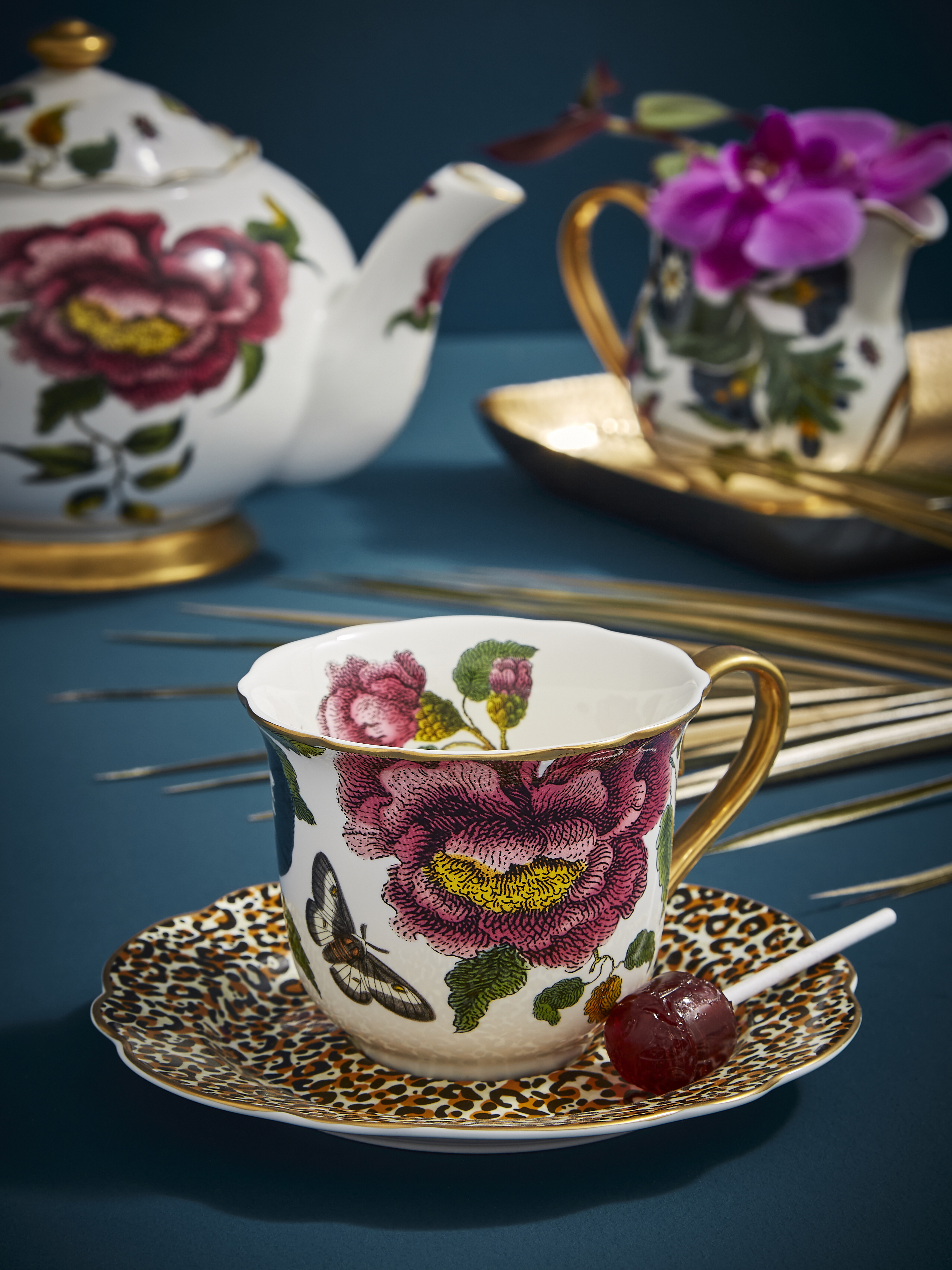 Creatures of Curiosity Floral Teacup & Saucer image number null
